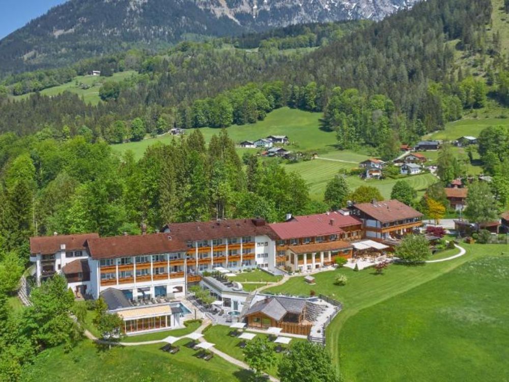 Alm & Wellnesshotel Alpenhof