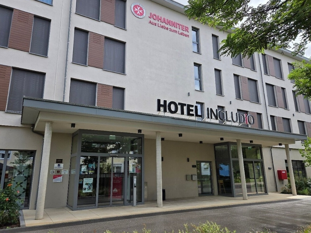 Hotel INCLUDiO